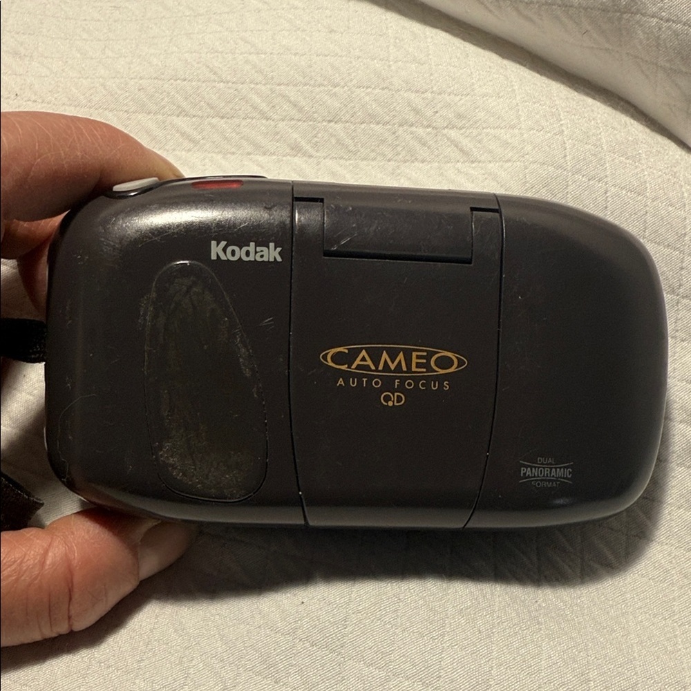 Vintage 90s Kodak Cameo Auto Focus Camera in Black and Gold. Works.